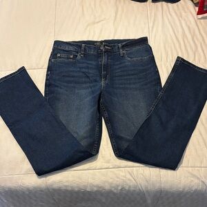 Classic Indigo Straight Men's Jeans